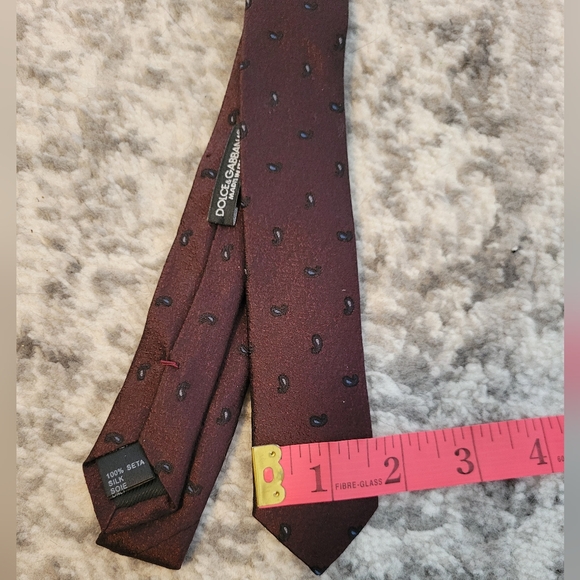 Dolce and Gabbana Skinny Tie - Picture 3 of 4